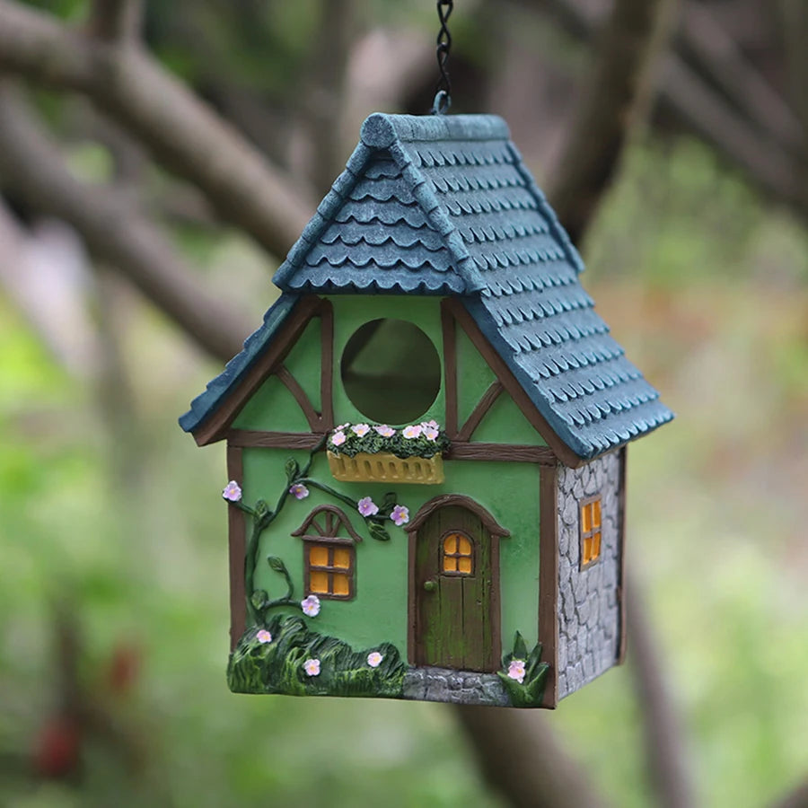 Resin Hanging Birdhouse Cabin - Outdoor Garden Decor for Bird Lovers